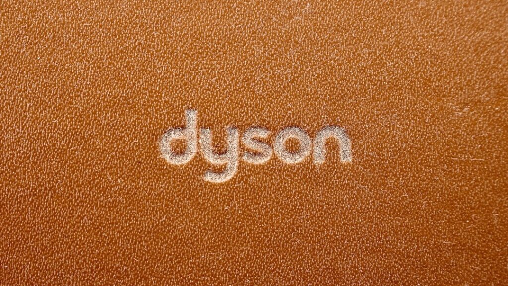Dyson V15